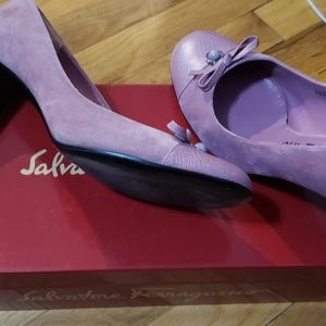 Salvatore Ferraro size 9 lilac suede shoes